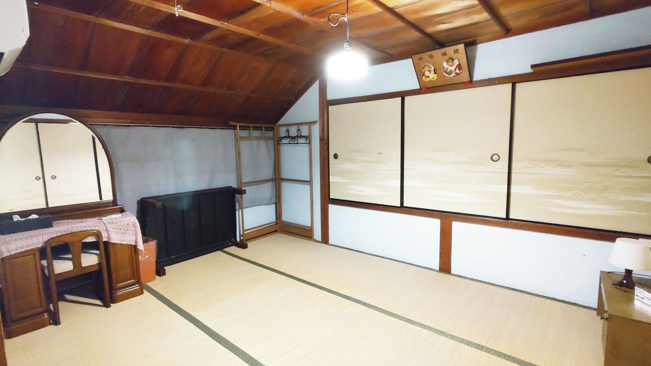 Photo of Others in Yoshino