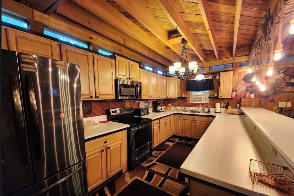 Photo of Kitchen in Pipestem