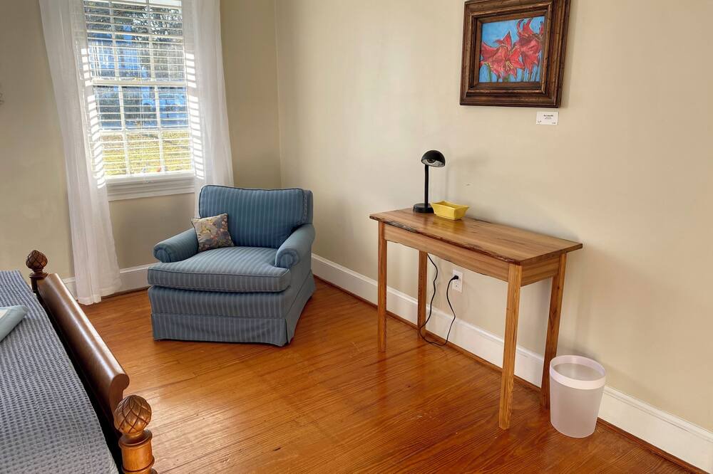 Photo of Livingroom in Bishopville