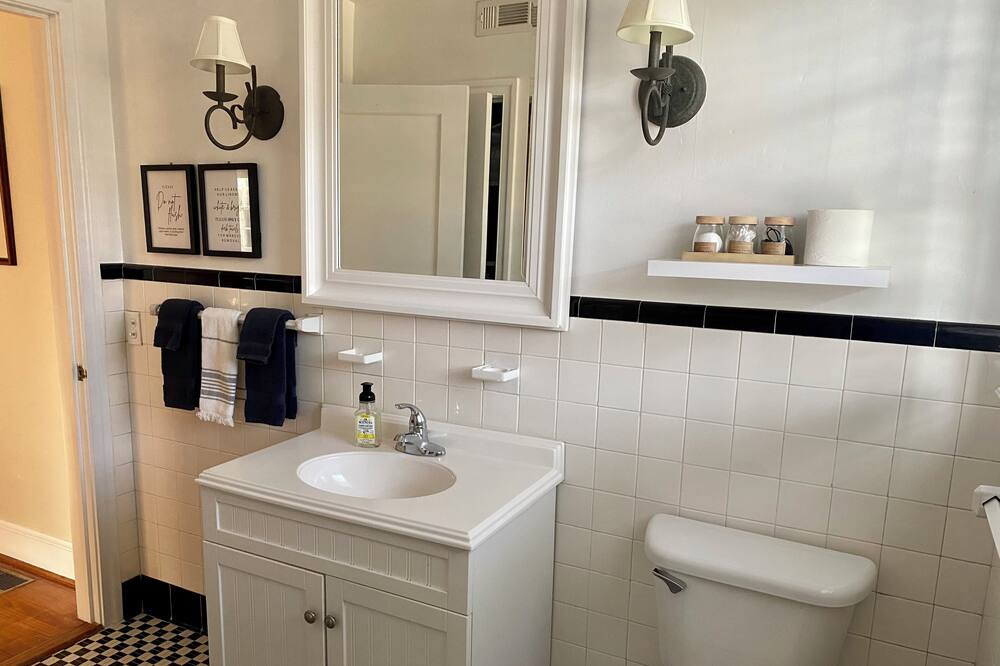 Photo of Bathroom in Bishopville
