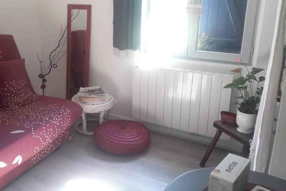 Photo of Livingroom in Camembert