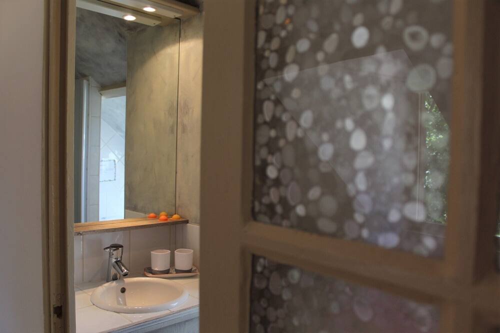 Photo of Bathroom in Contres