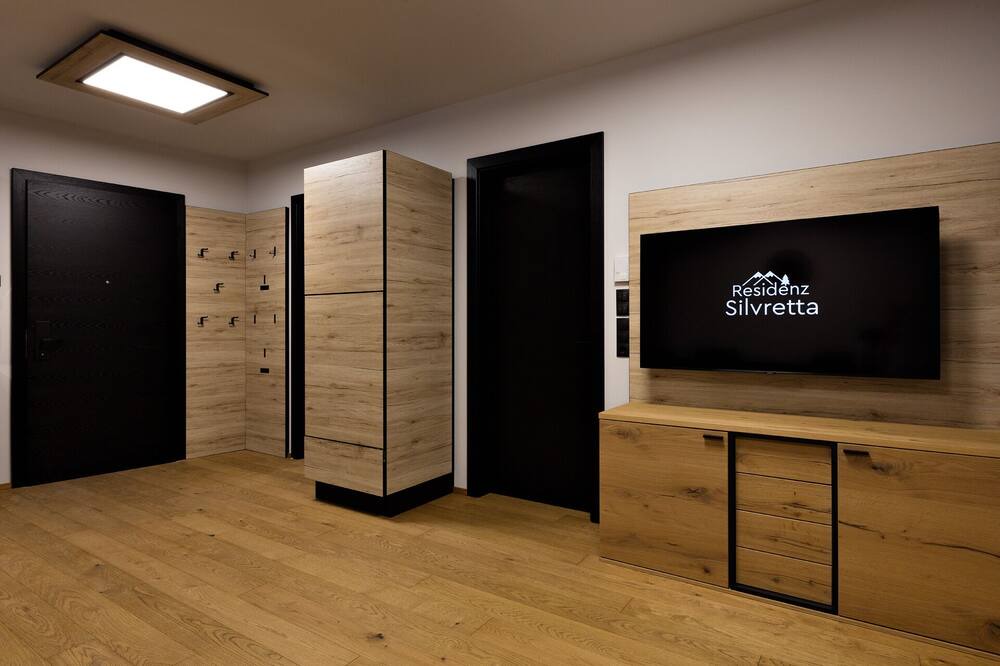 Photo of Bedroom in See