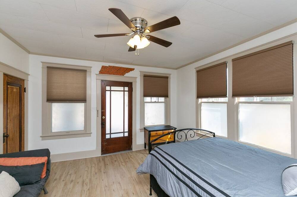 Photo of Bedroom in Ashland City