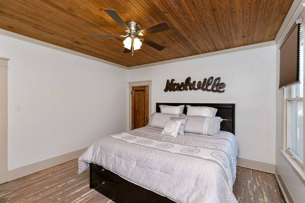 Photo of Bedroom in Ashland City