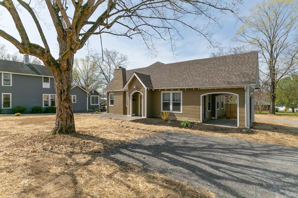 Photo of Outdoor in Ashland City