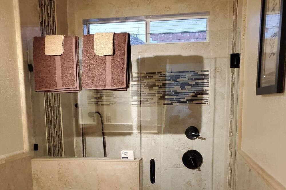 Photo of Bathroom in Lewisville