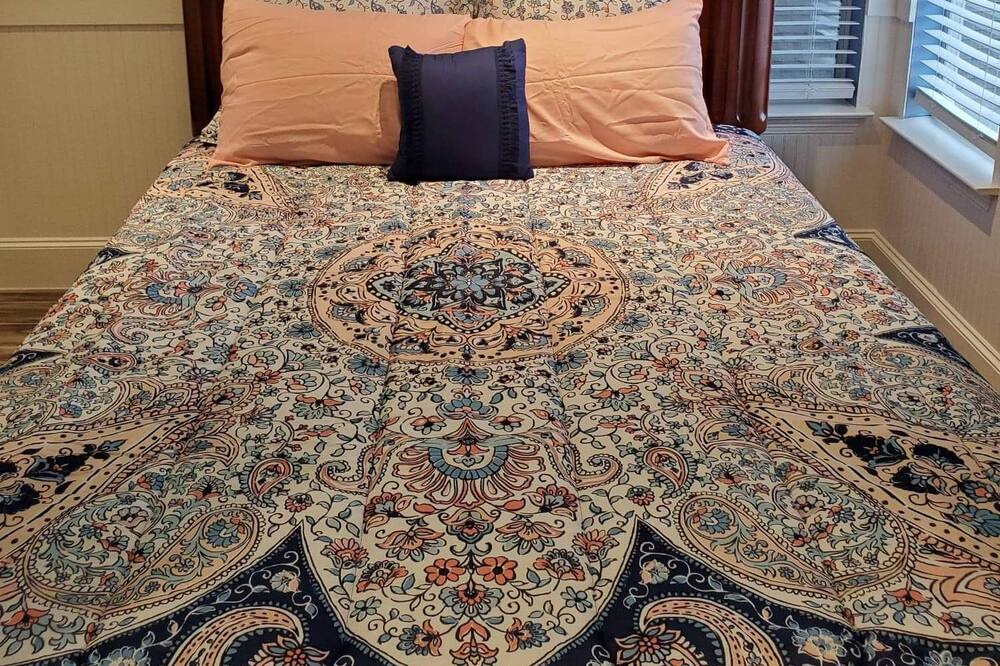 Photo of Bedroom in Lewisville
