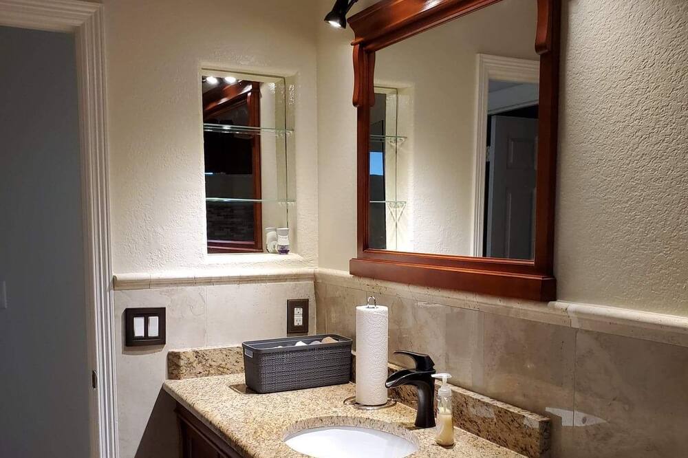 Photo of Bathroom in Lewisville