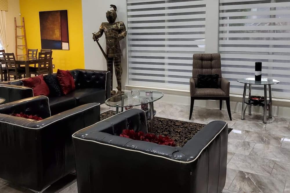 Photo of Livingroom in Lewisville