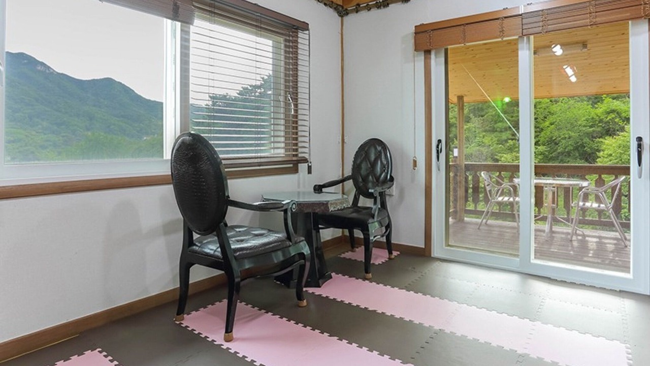 Photo of Bedroom in Deoksan
