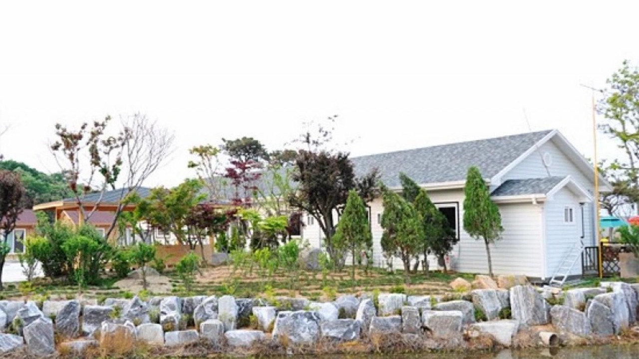 Photo of Others in Eulwang-ri