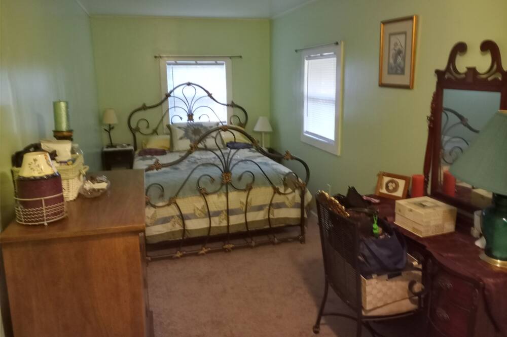 Photo of Bedroom in Murphy