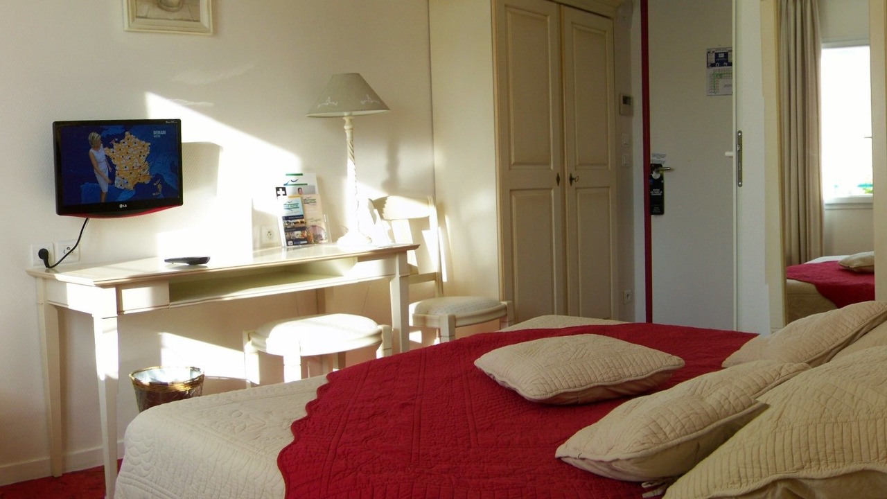 Photo of Bedroom in Nogent-le-Rotrou
