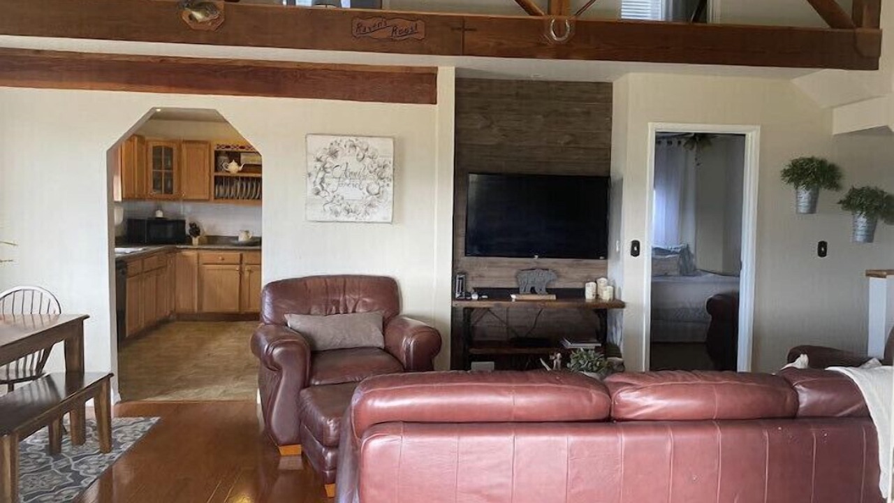 Photo of Livingroom in Elgin