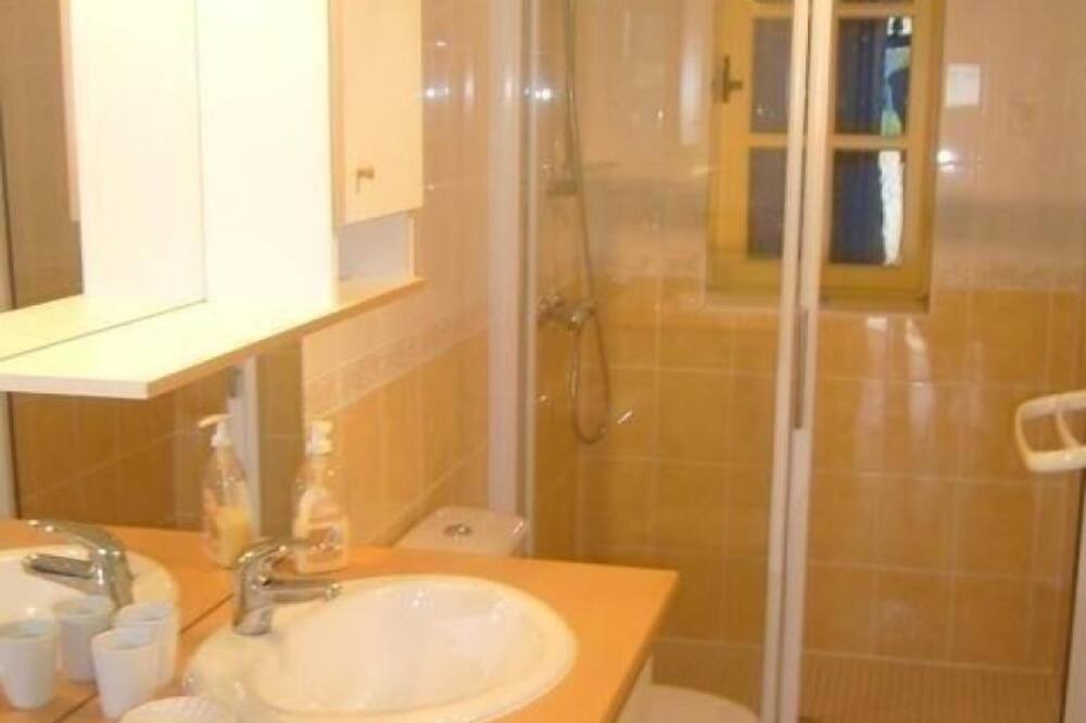 Photo of Bathroom in Courcy-aux-Loges