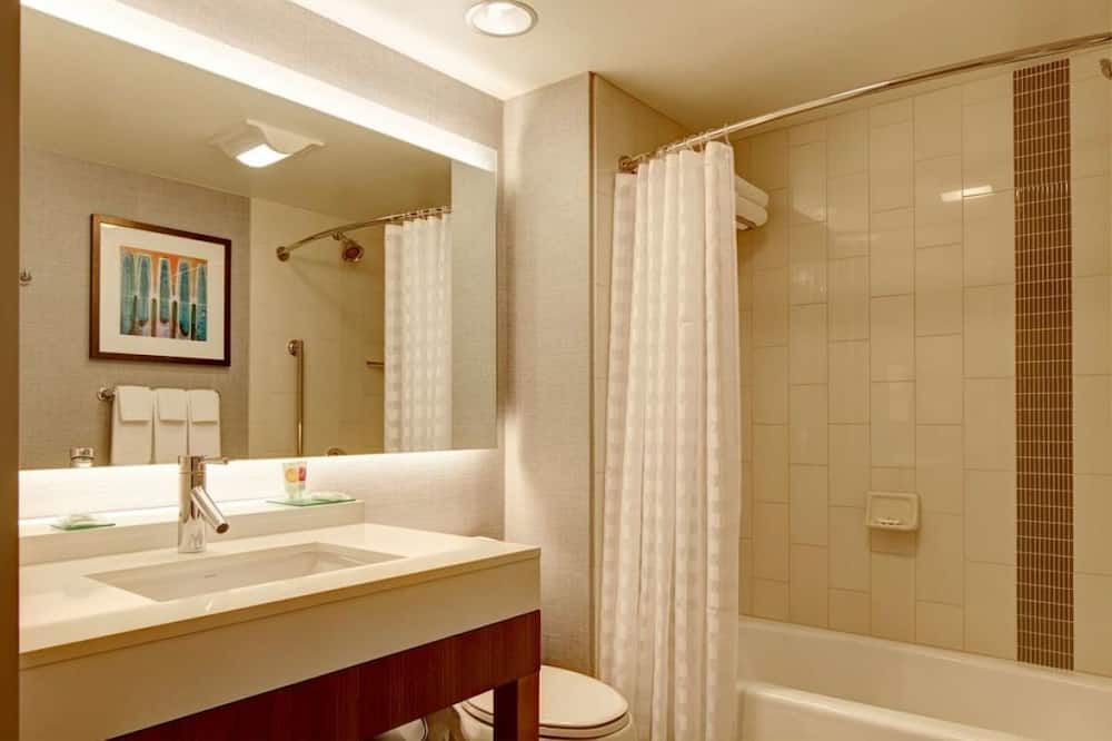 Photo of Bathroom in Marathon