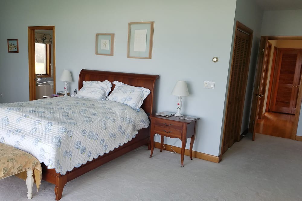 Photo of Bedroom in Ocean Drive