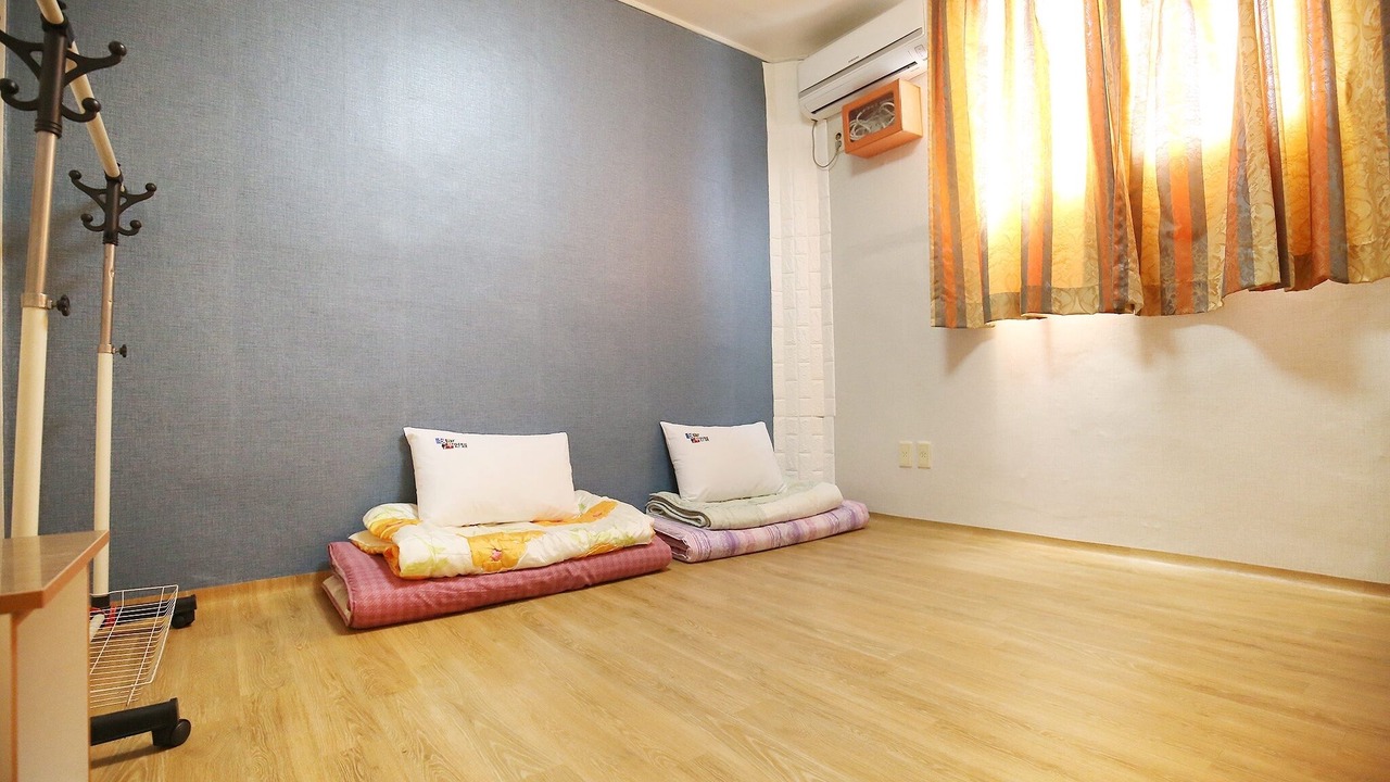 Photo of Bedroom in Araemojong