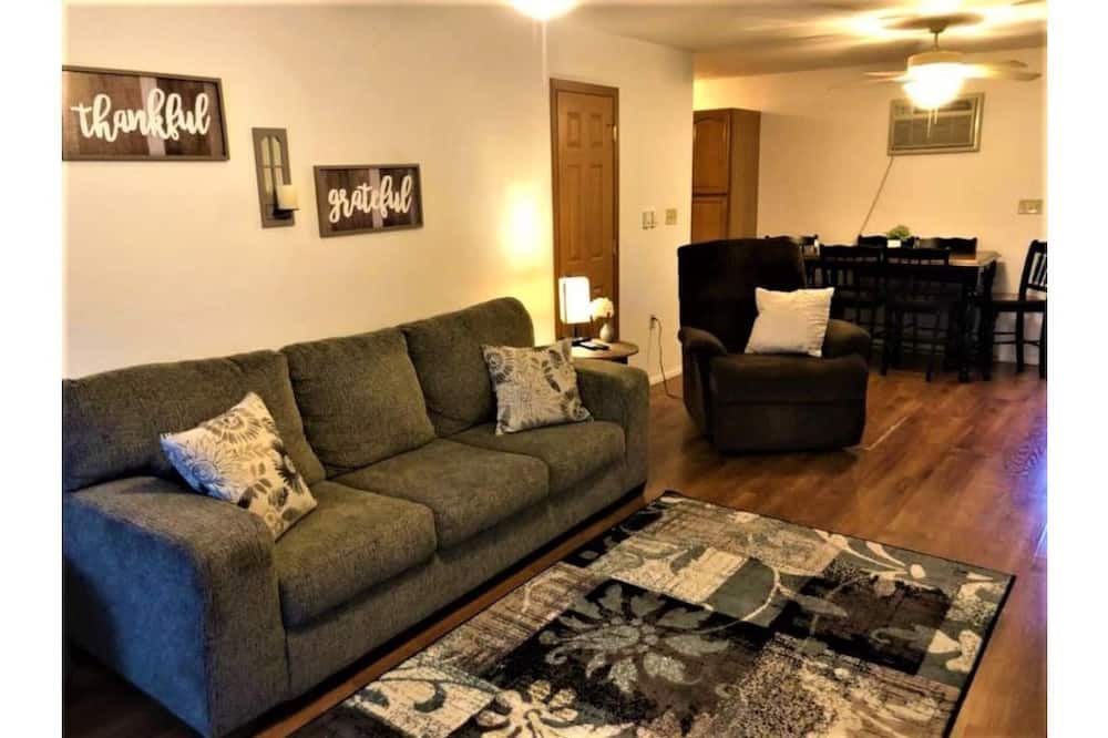 Photo of Livingroom in Windber