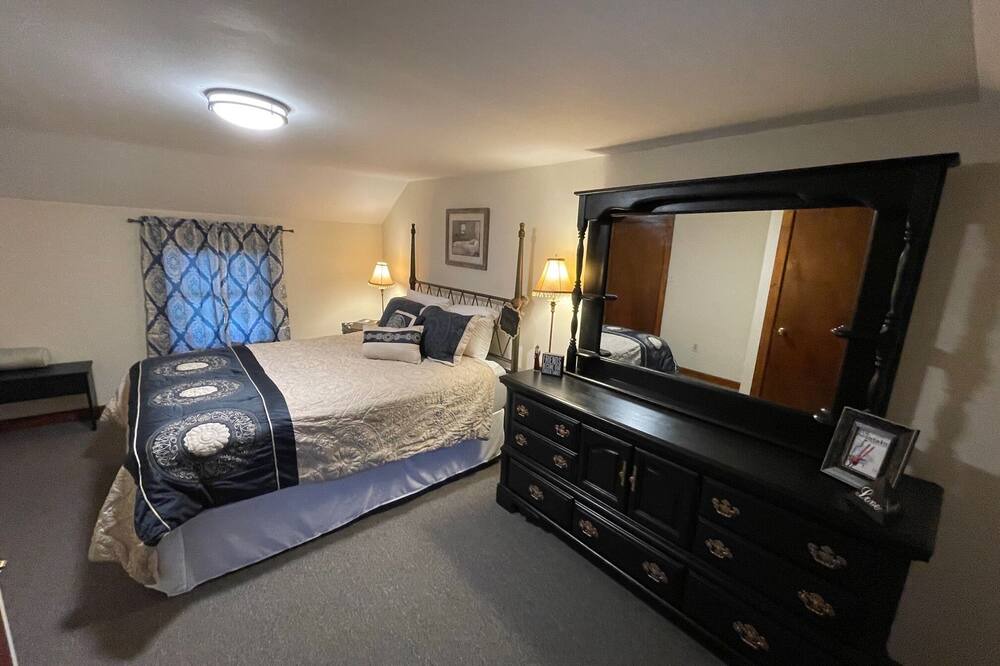 Photo of Bedroom in Aldenville