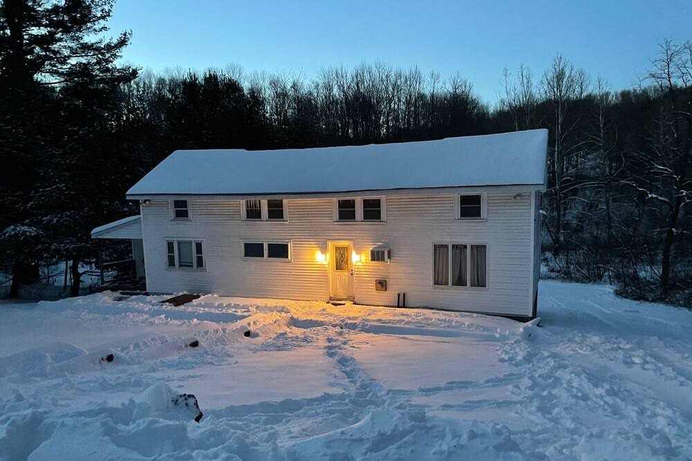 Photo of Outdoor in Aldenville