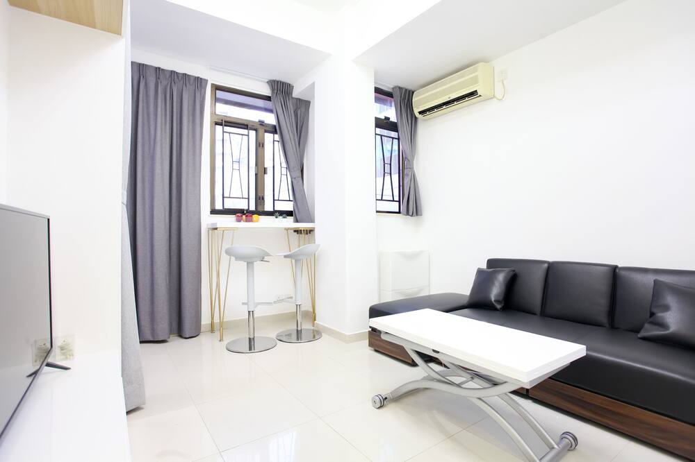 Photo of Livingroom in Causeway Bay