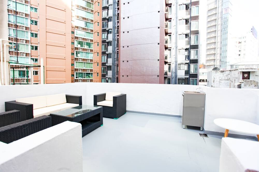 Photo of Patio Balcony in Causeway Bay