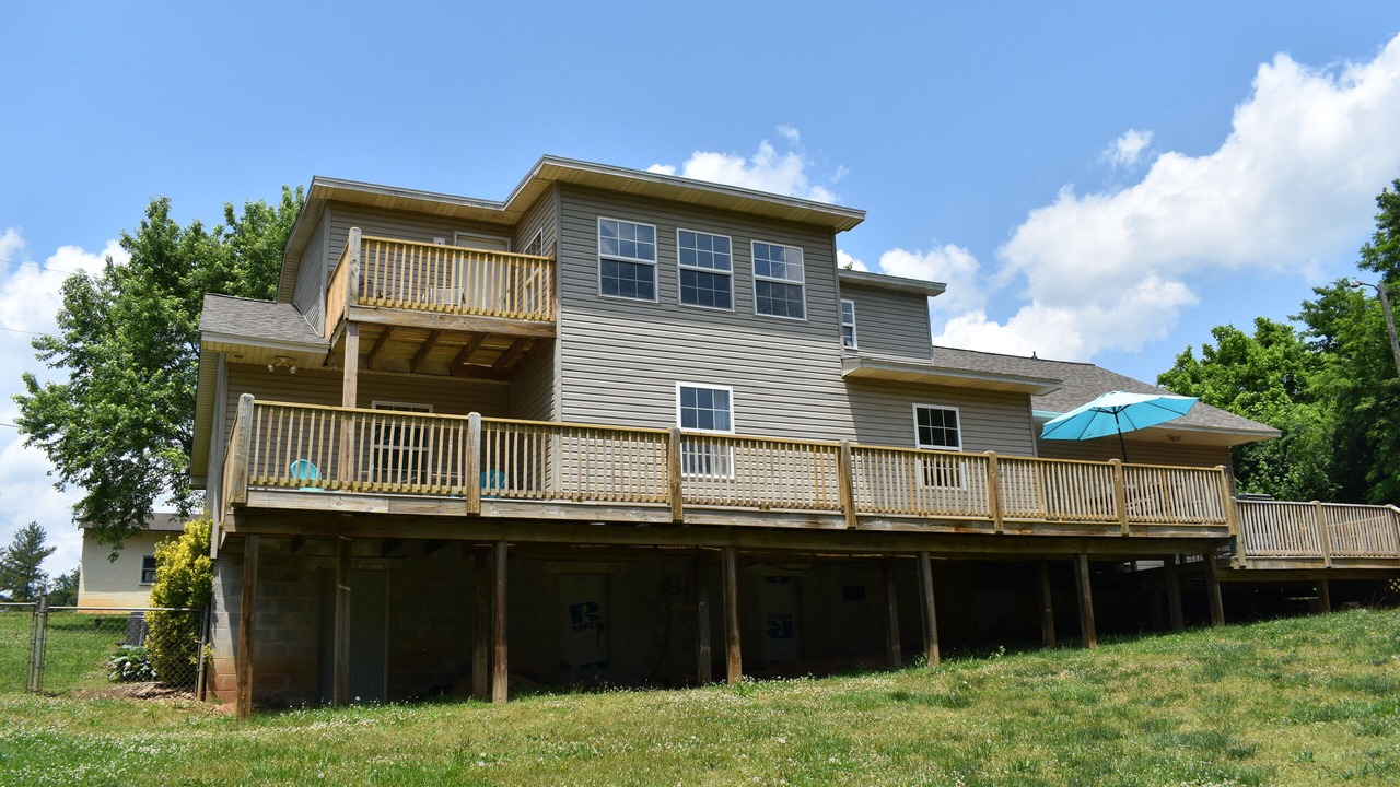 Photo of Outdoor in Fairlawn