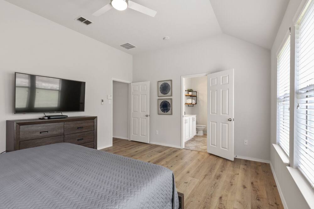 Photo of Bedroom in Little Elm