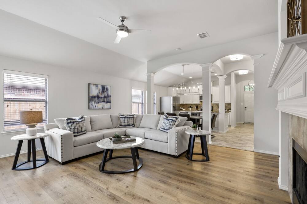 Photo of Livingroom in Little Elm