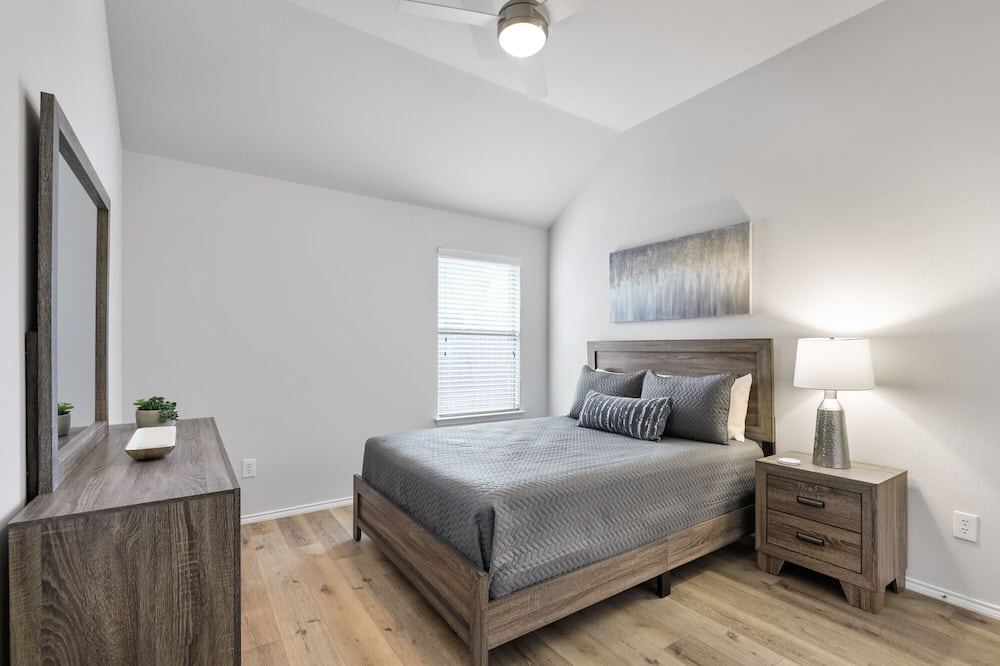 Photo of Bedroom in Little Elm