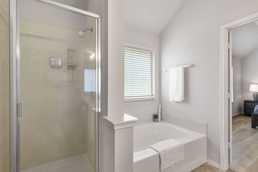 Photo of Bathroom in Little Elm