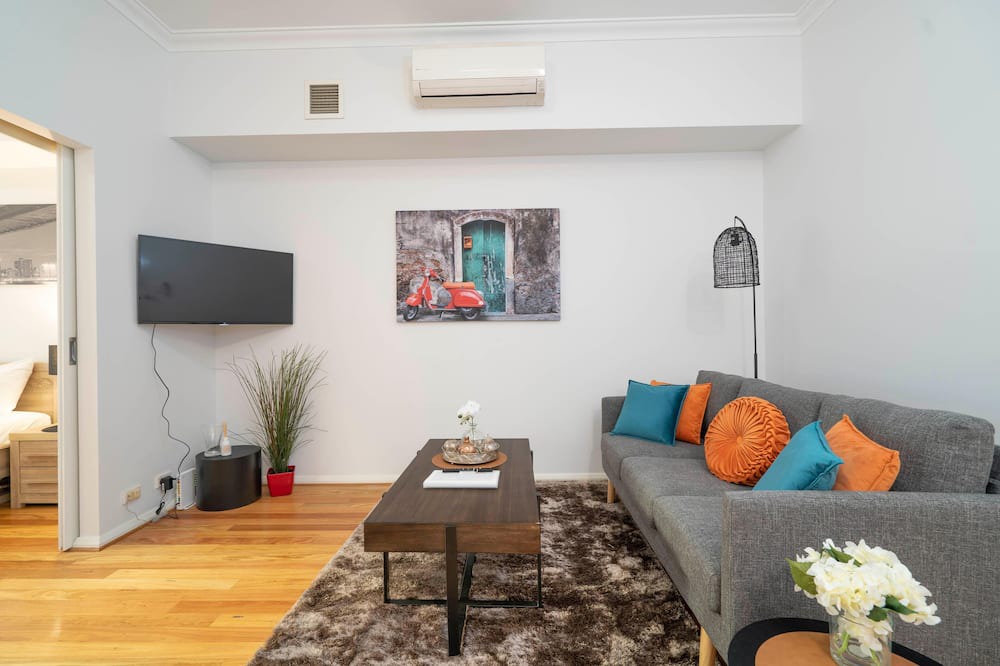 Photo of Livingroom in Northbridge
