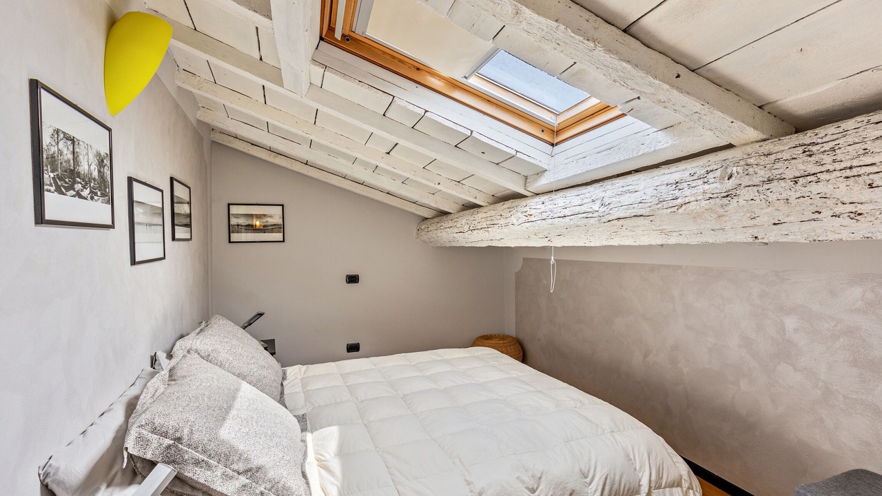 Photo of Bedroom in Cola