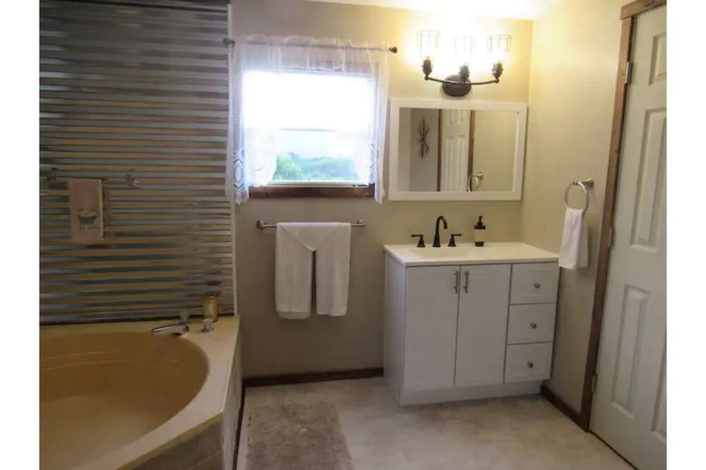 Photo of Bathroom in Rileyville
