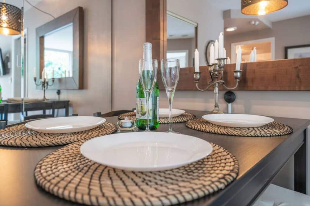 Photo of Kitchen in Coal Harbour
