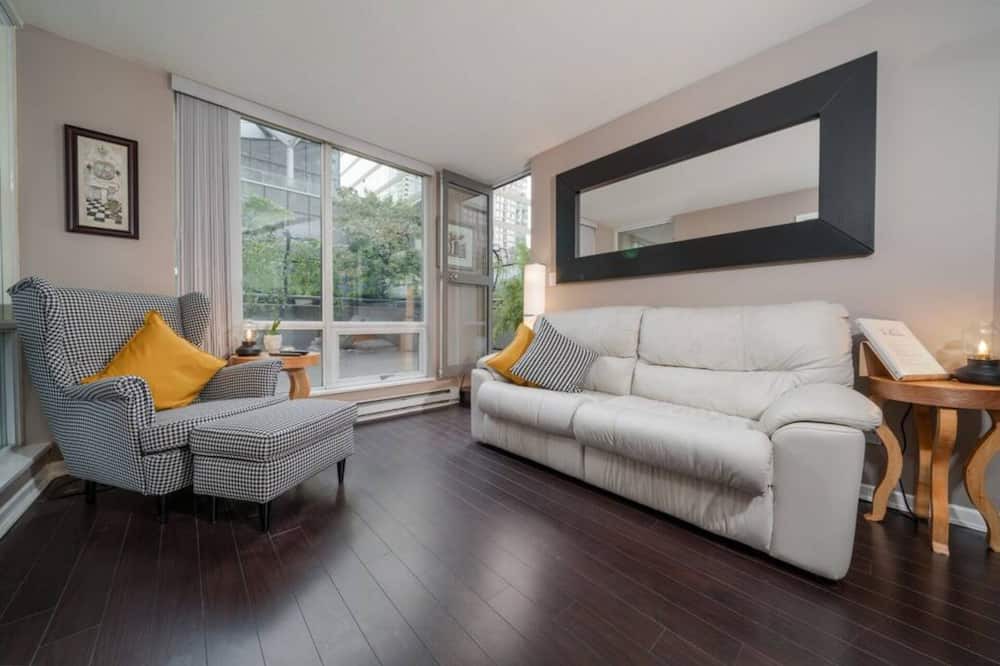Photo of Livingroom in Coal Harbour