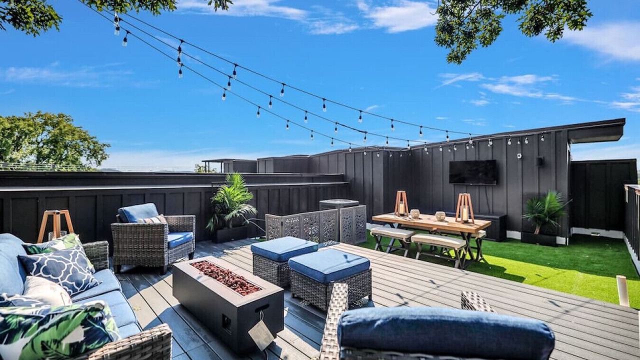 Photo of Outdoor in Hurwood Heights