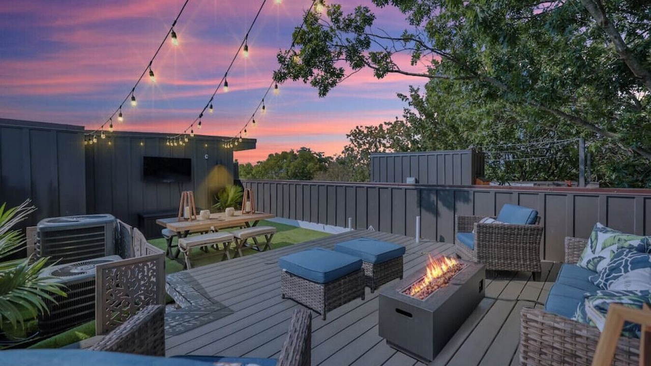 Photo of Outdoor in Hurwood Heights