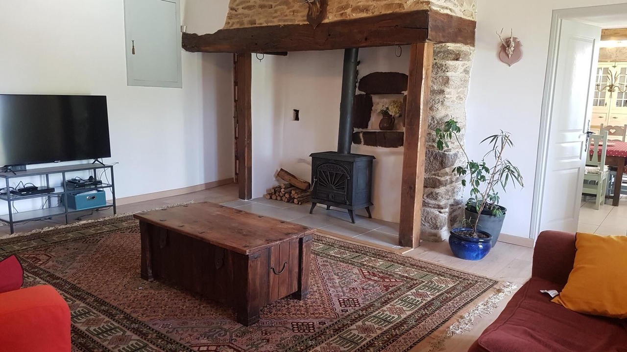 Photo of Livingroom in Dournazac