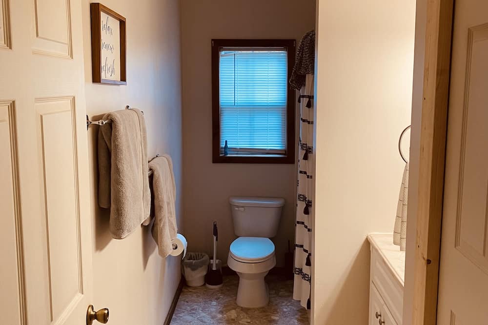 Photo of Bathroom in Pipestem