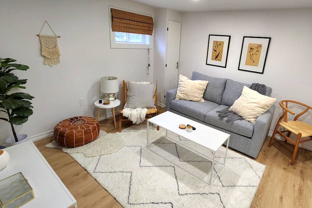 Photo of Livingroom in Hamilton