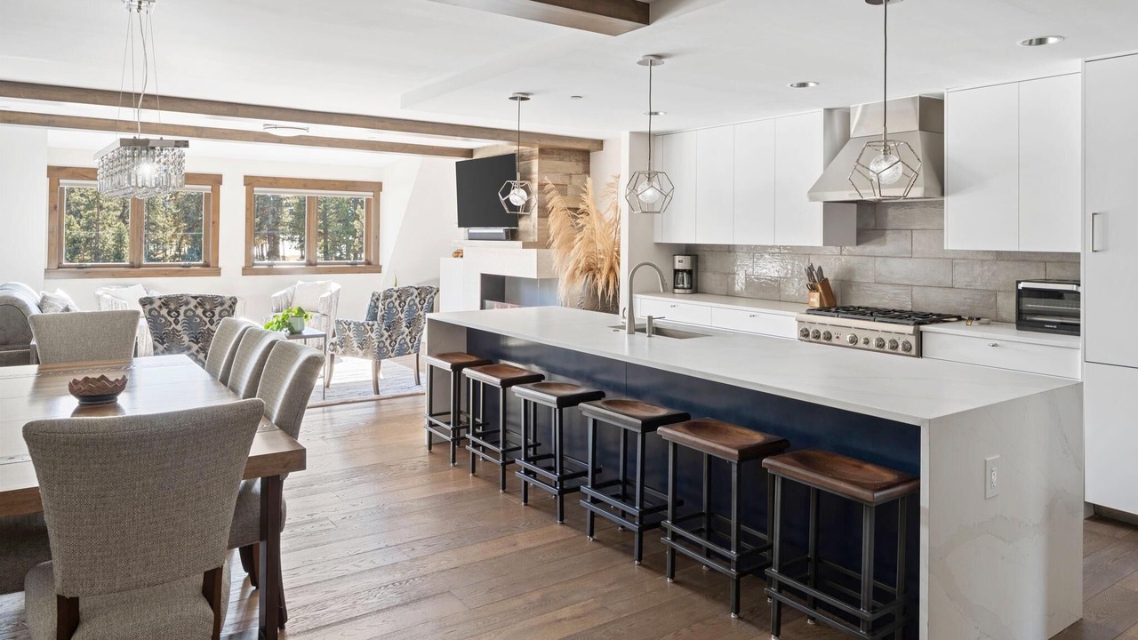 Photo of Kitchen in Stateline