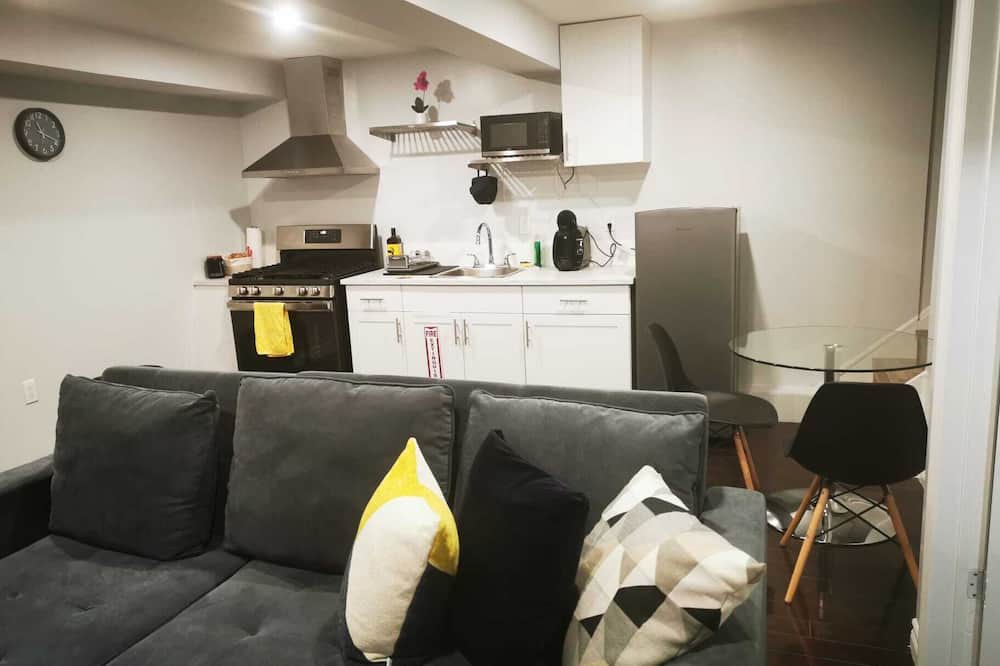 Photo of Livingroom in Hamilton