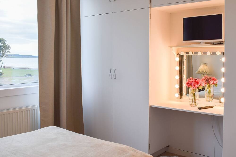 Photo of Bedroom in Leven