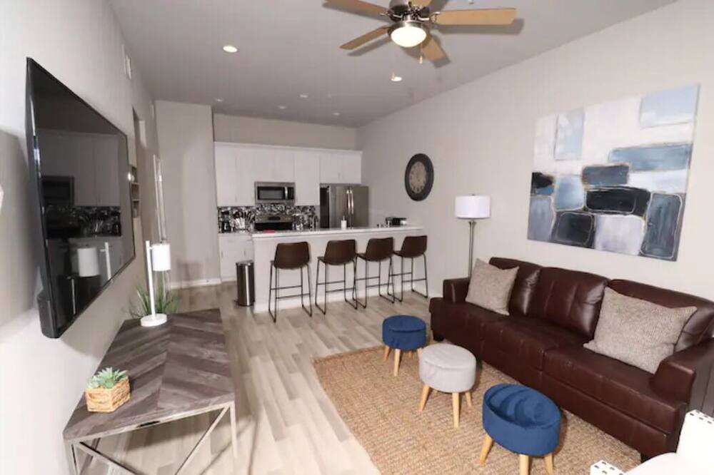 Photo of Livingroom in MacGregor