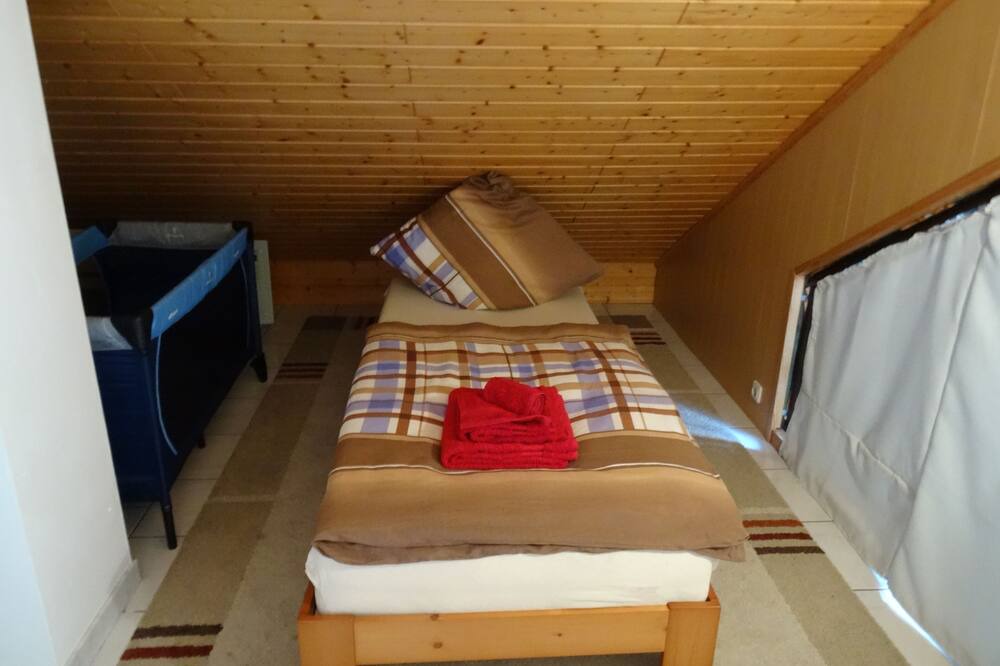 Photo of Bedroom in Welling