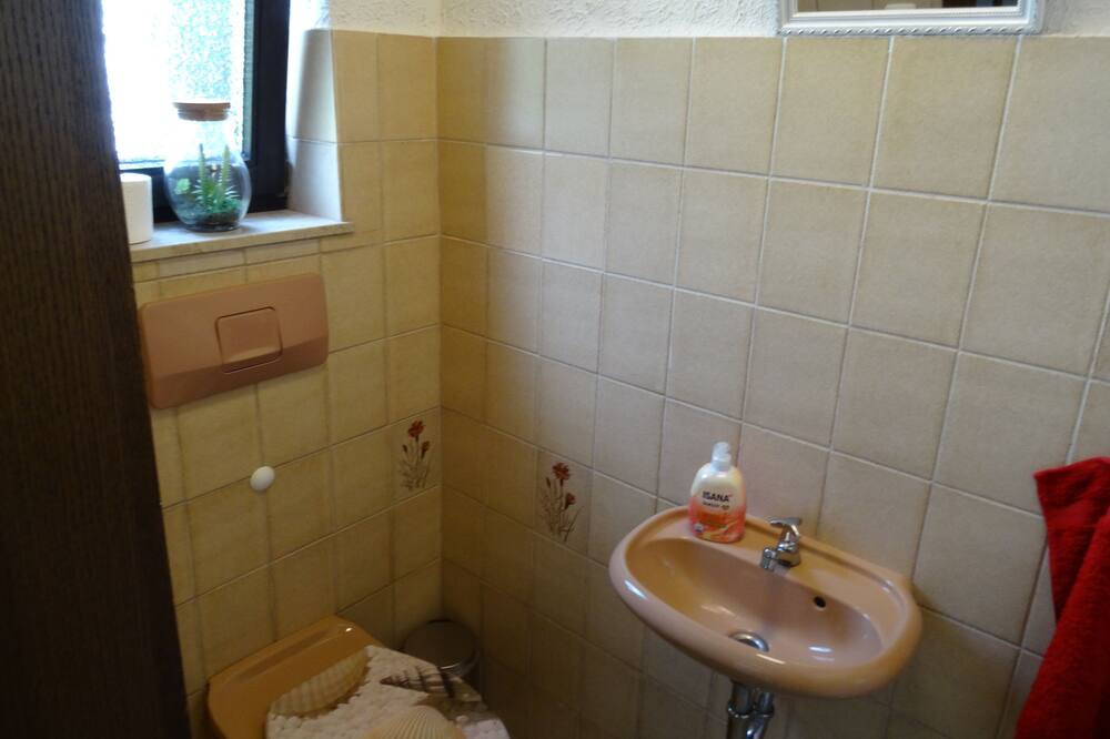 Photo of Bathroom in Welling