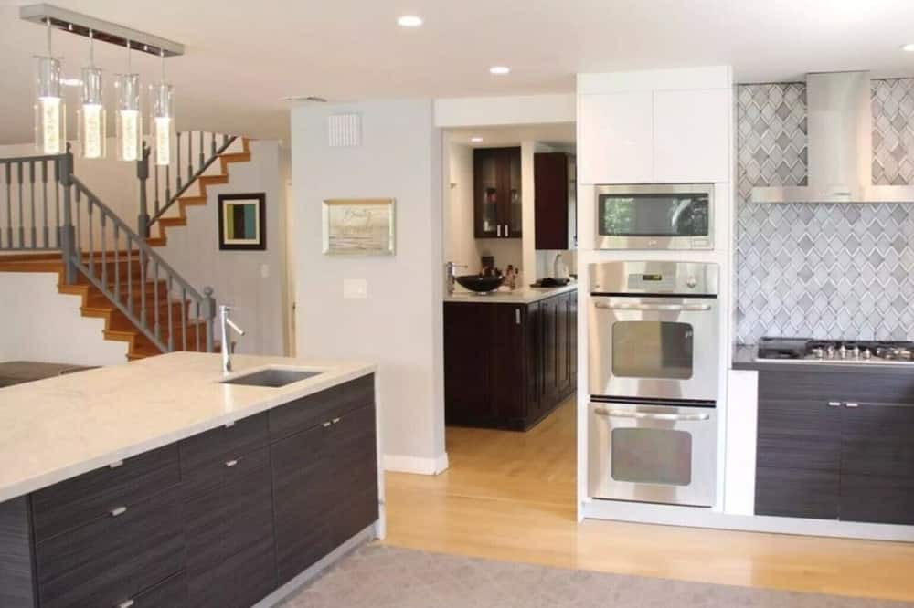 Photo of Kitchen in Reseda